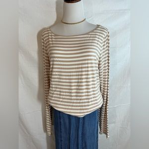 White House/Black Market long sleeve tee Sz XL cream/tan, lined